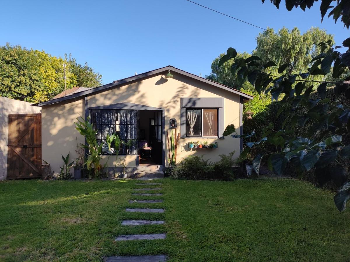 Casita Casa Con Parque, Estacionamiento Y Pileta En Tigre Villa Bagian luar foto
